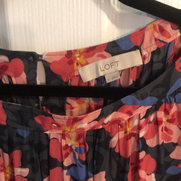 Floral blouse - Picture 6 of 6